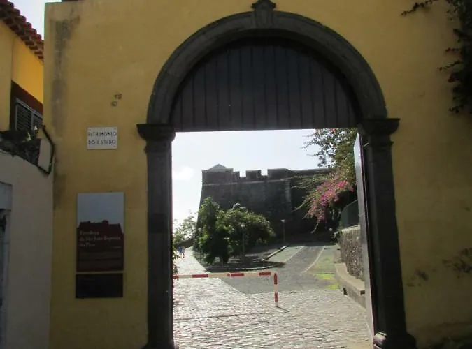 Fortaleza Do Pico 公寓 *